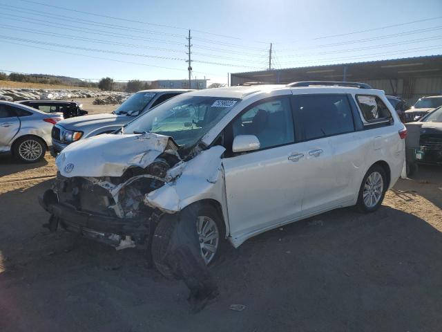 2017 Toyota Sienna XLE