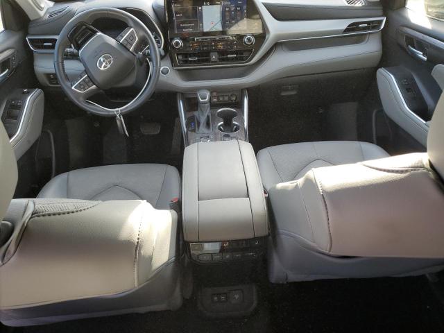 VIN 5TDFZRBH8MS077614 2021 Toyota Highlander, Platinum no.8