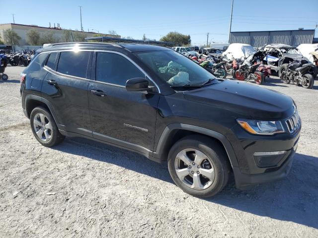3C4NJDBB3JT492746 Jeep Compass Latitude
