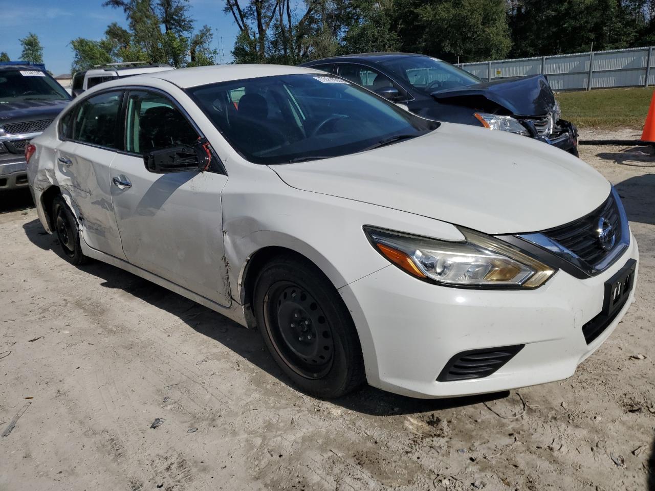 1N4AL3AP3GN321526 2016 Nissan Altima 2.5