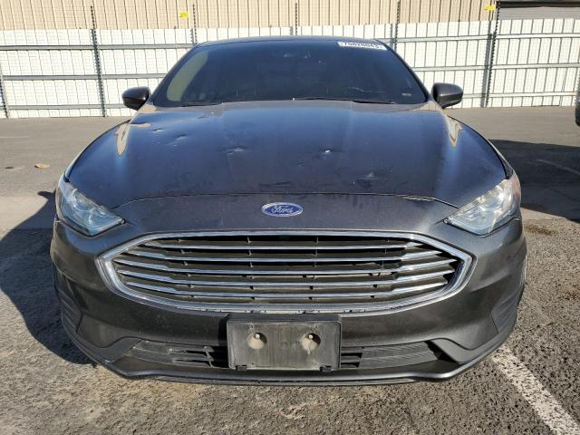 3FA6P0HD2KR190048 Ford Fusion SE 5