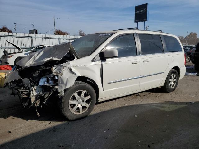 2013 Chrysler Town & Country Touring