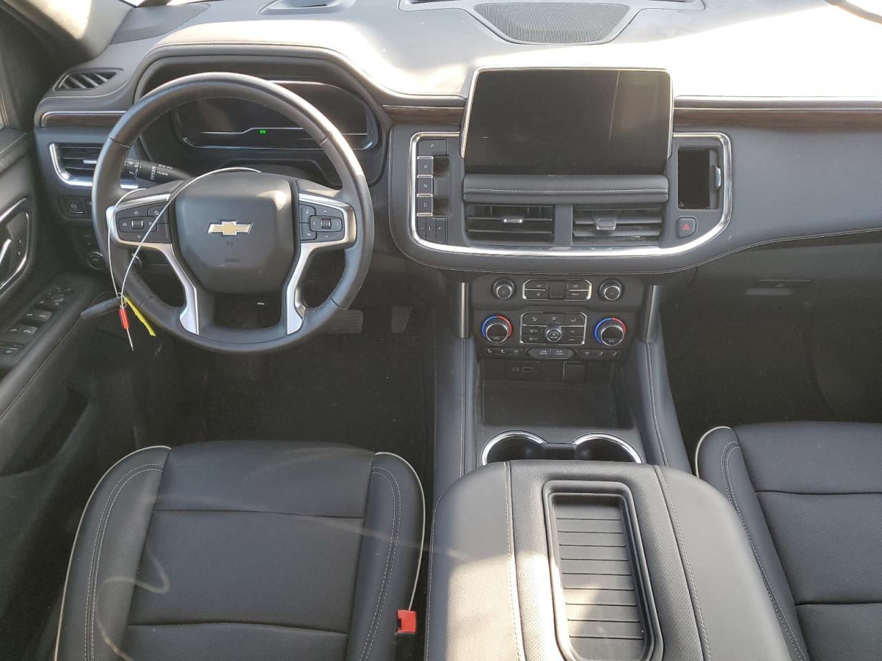 1GNSKFKD0NR156801 2022 Chevrolet Suburban Premier