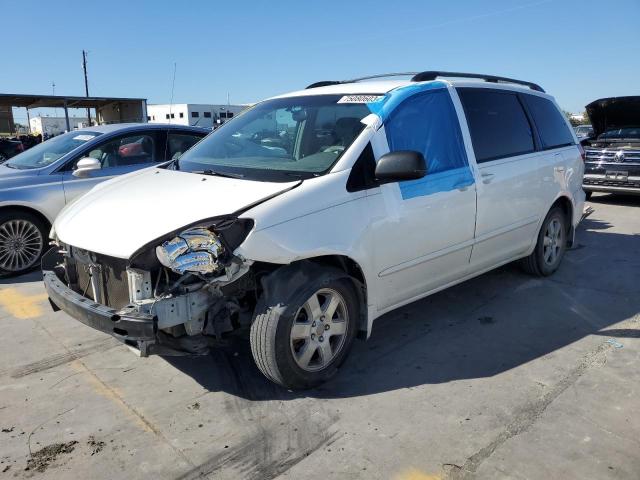 2004 Toyota Sienna CE