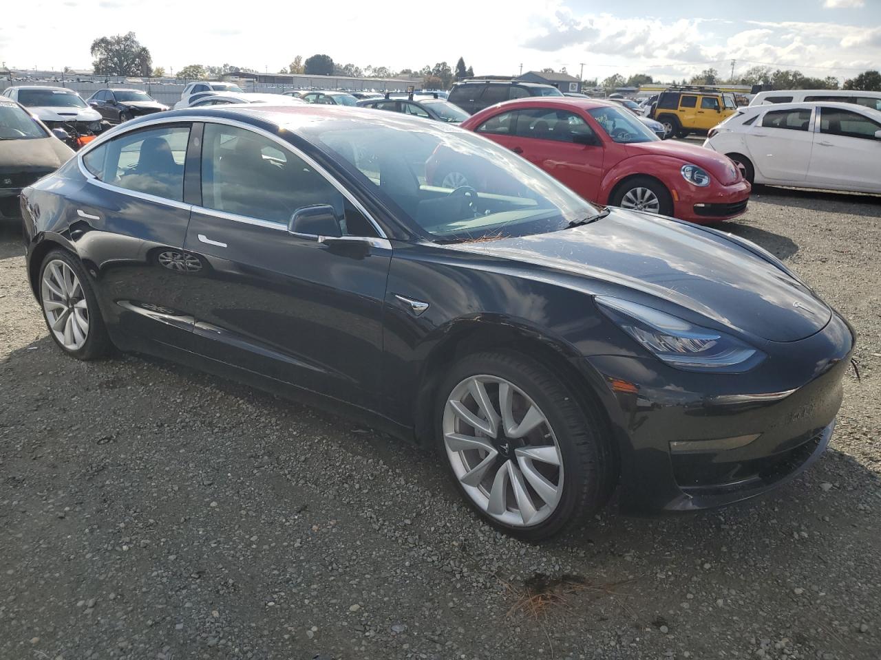 Lot #3044710222 2018 TESLA MODEL 3