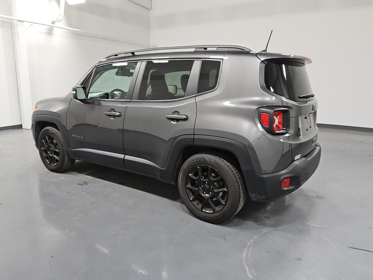 Lot #2988702445 2020 JEEP RENEGADE L