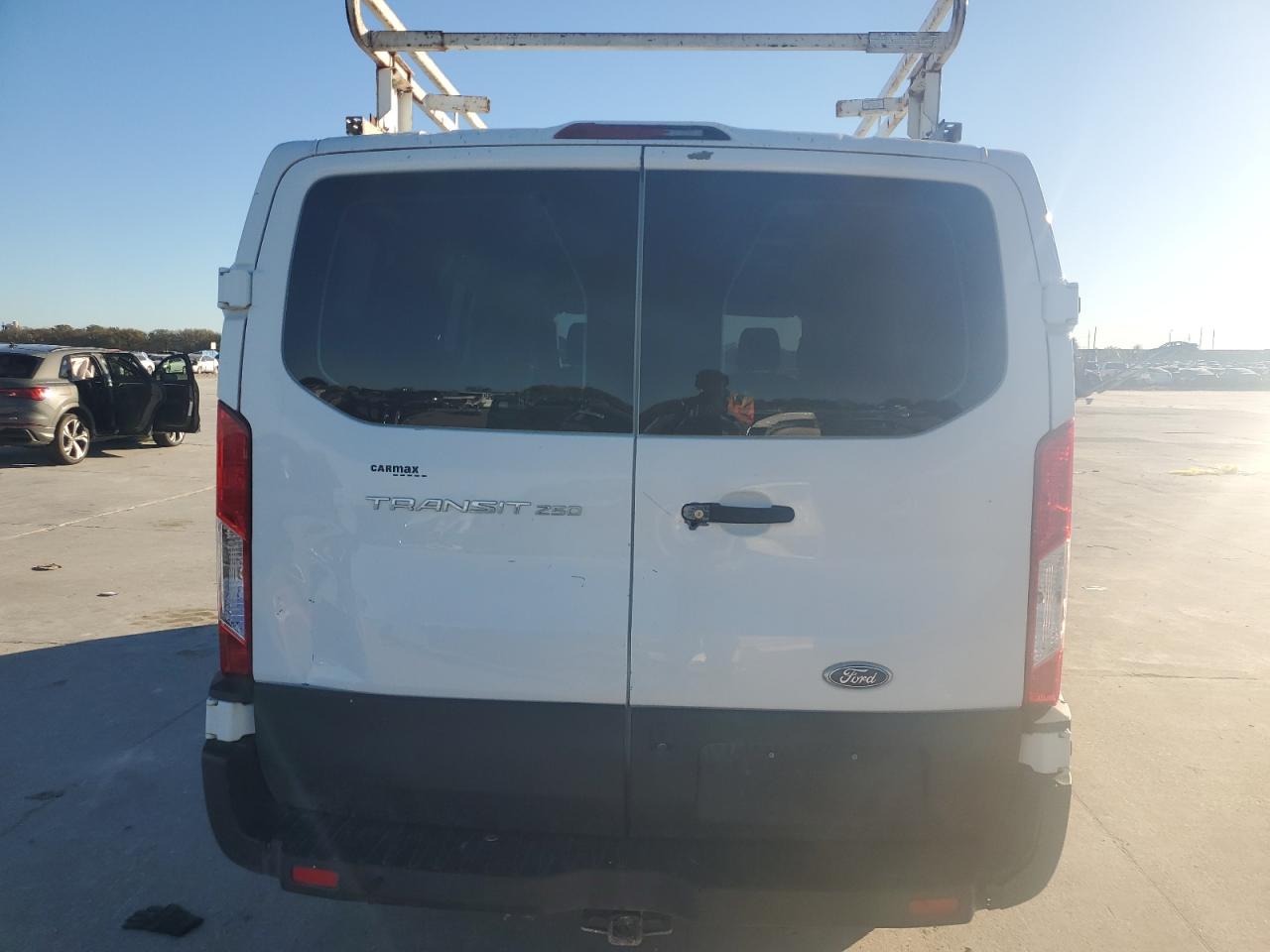 Lot #3006389101 2019 FORD TRANSIT T-