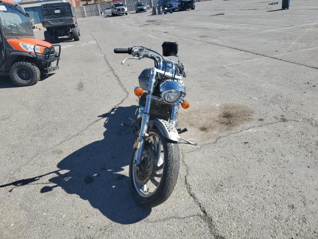 HONDA VTX1300 C 2005 gray road/str gas 1HFSC55065A107793 photo #3