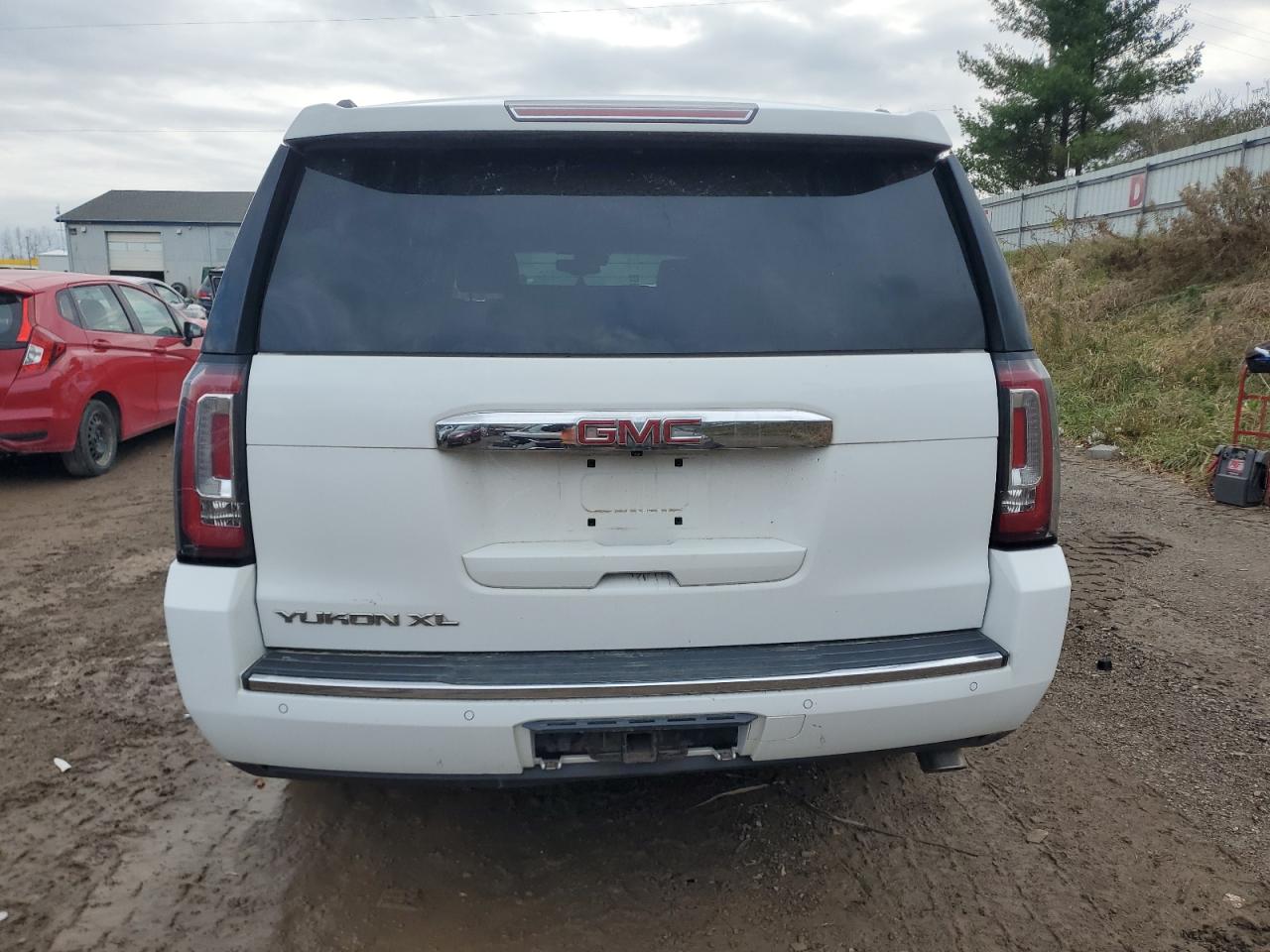 Lot #3034391124 2015 GMC YUKON XL D