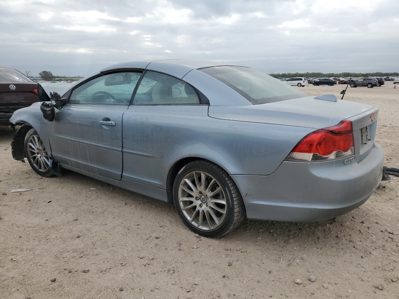 Lot #3038035213 2008 VOLVO C70 T5