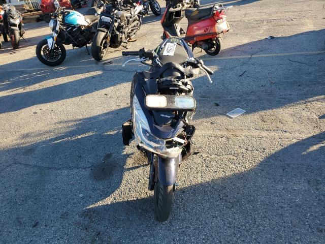 2018 HONDA PCX 150 RLHKF180XJY300570