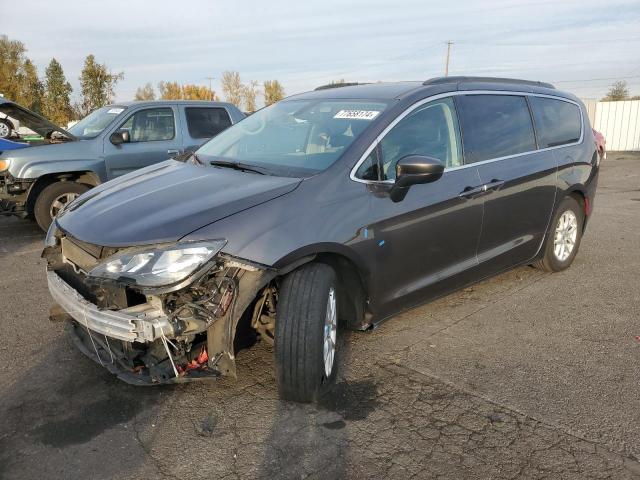 CHRYSLER VOYAGER LX 2020 gray  flexible fuel 2C4RC1DG3LR257420 photo #1