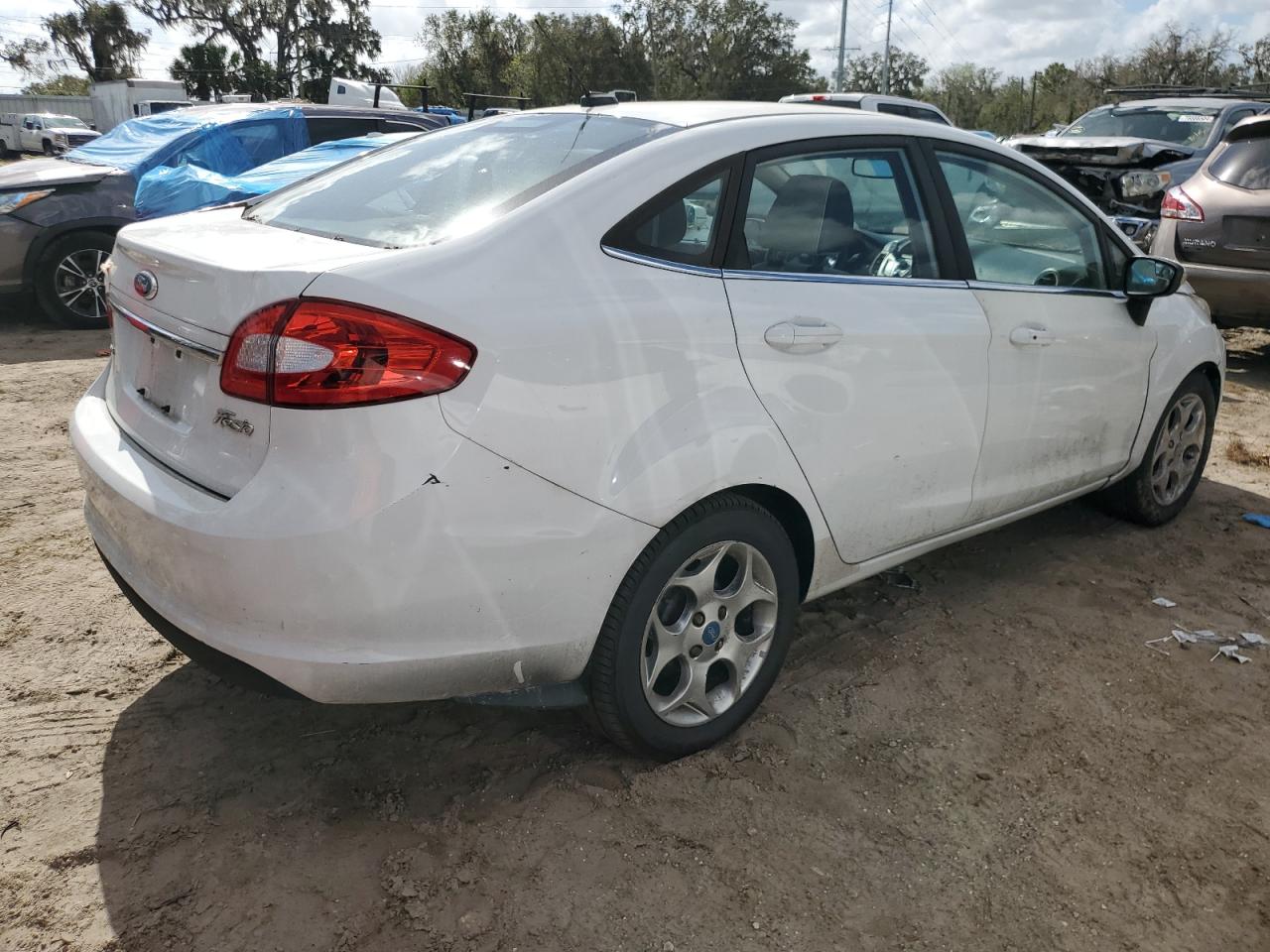 Lot #2952831802 2012 FORD FIESTA SEL