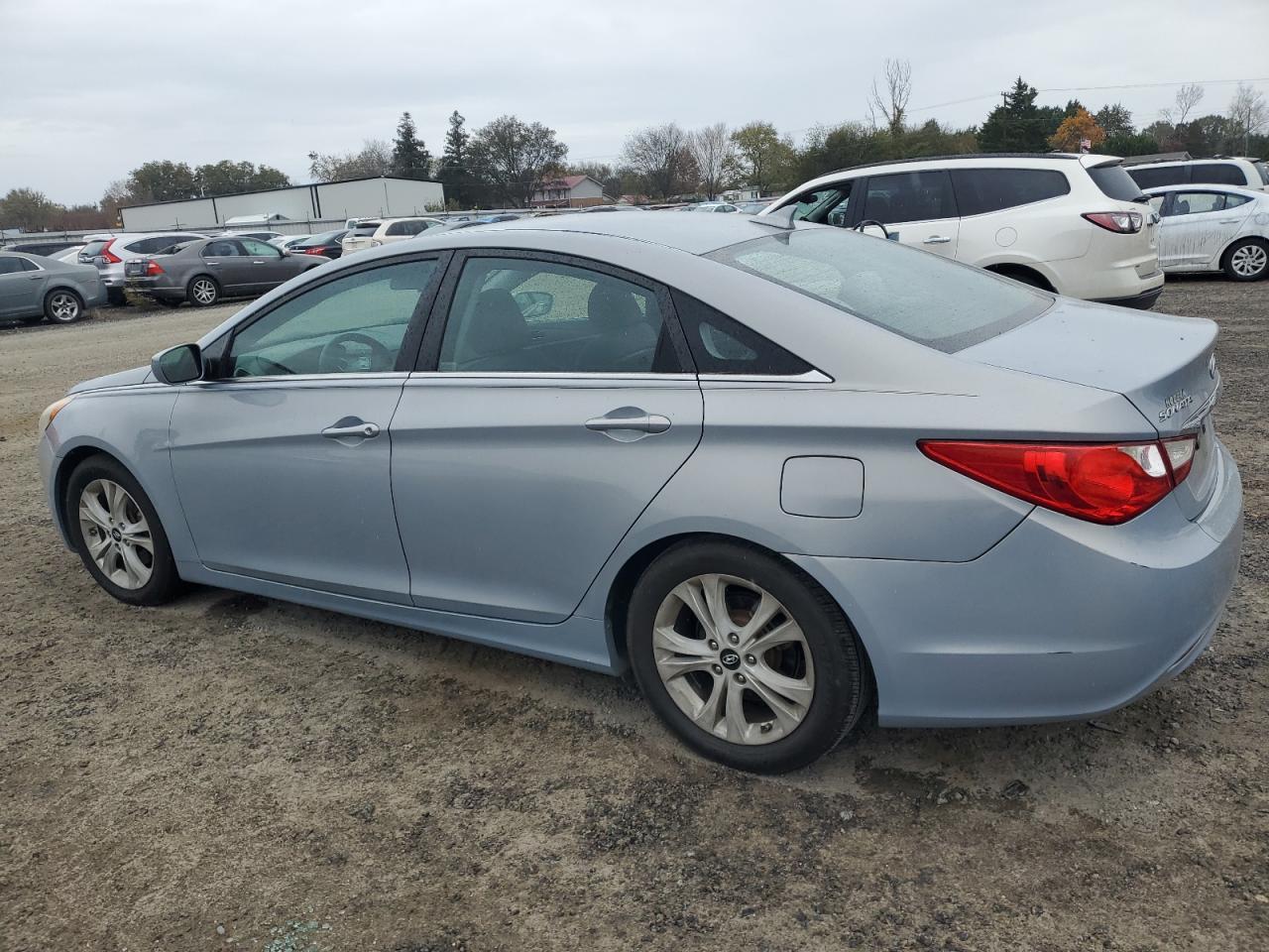 Lot #2955156804 2011 HYUNDAI SONATA GLS