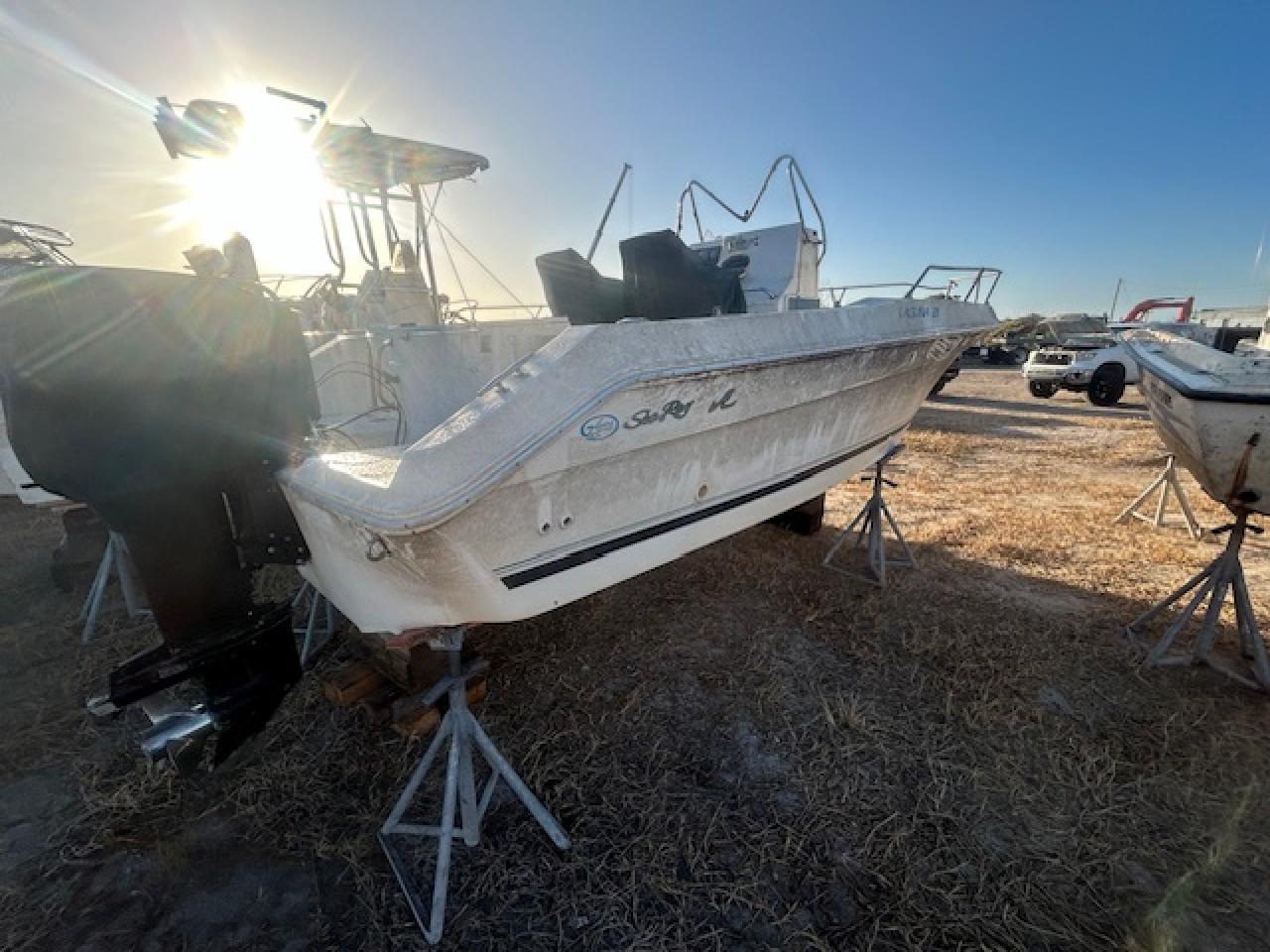 Lot #2989158036 1995 SEAR BOAT