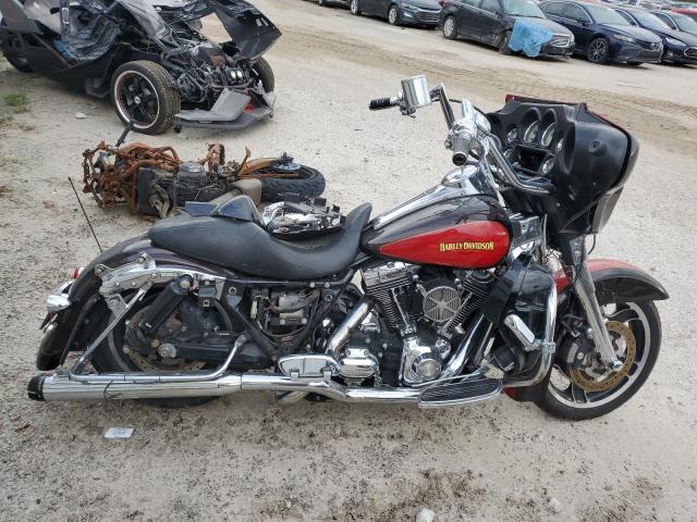 2010 HARLEY-DAVIDSON FLHX - 1HD1KB416AB625875