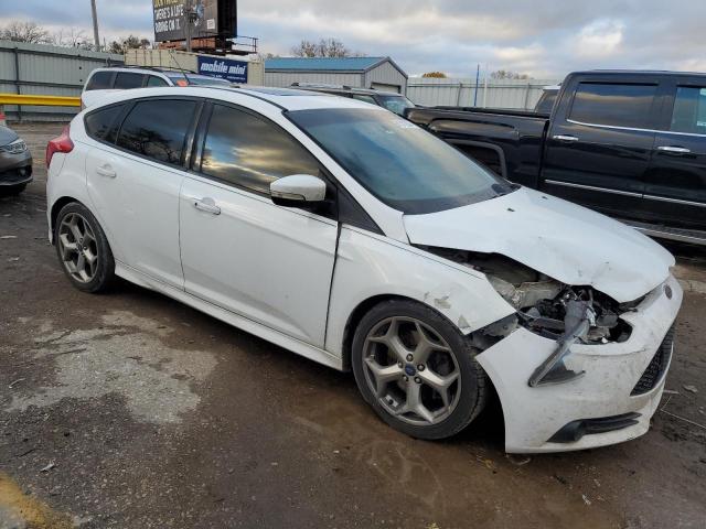 VIN 1FADP3L91EL114433 2014 FORD FOCUS no.4