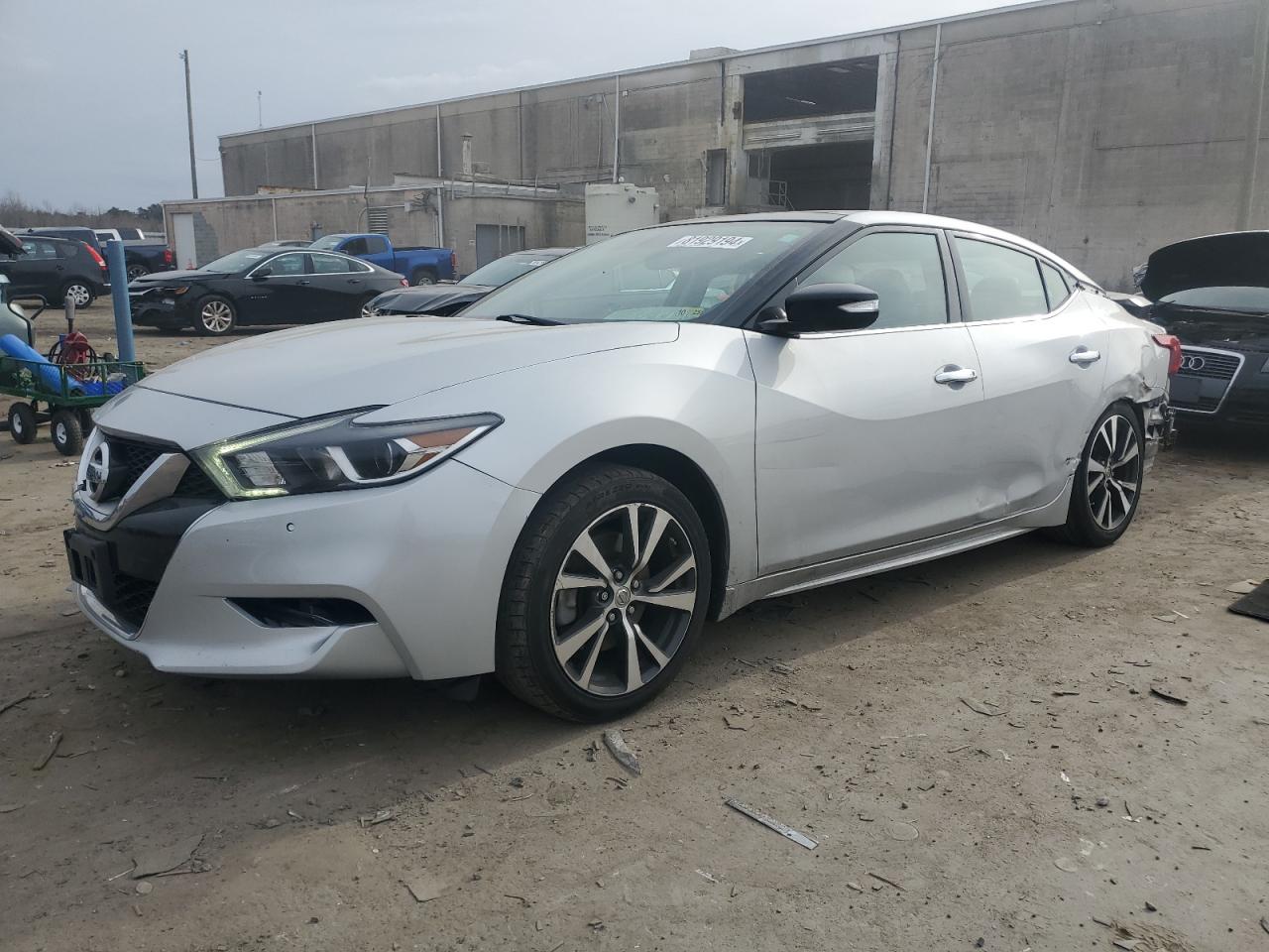  Salvage Nissan Maxima