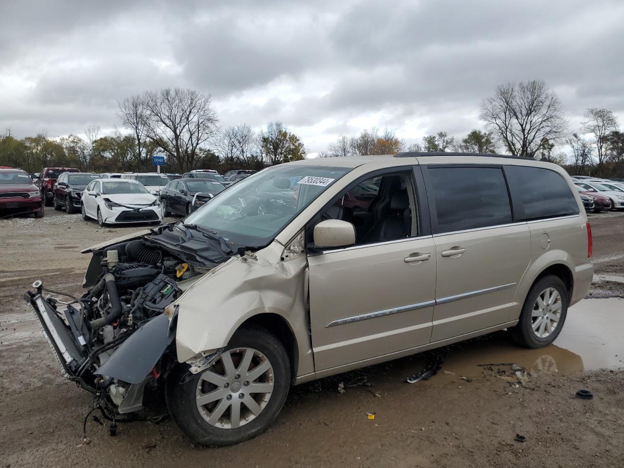  Salvage Chrysler Minivan