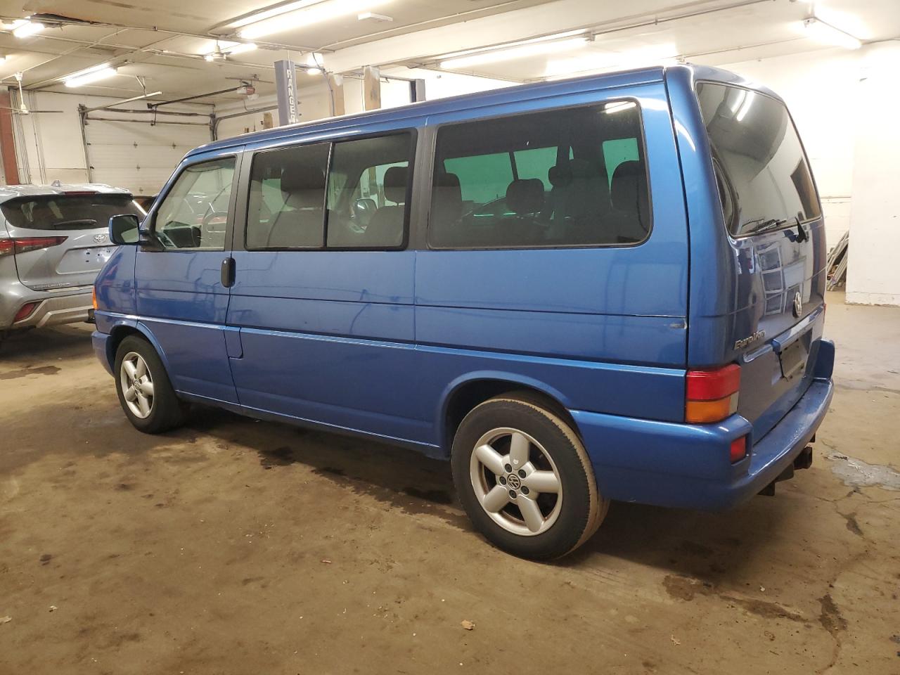 Lot #2986762277 2003 VOLKSWAGEN EUROVAN GL