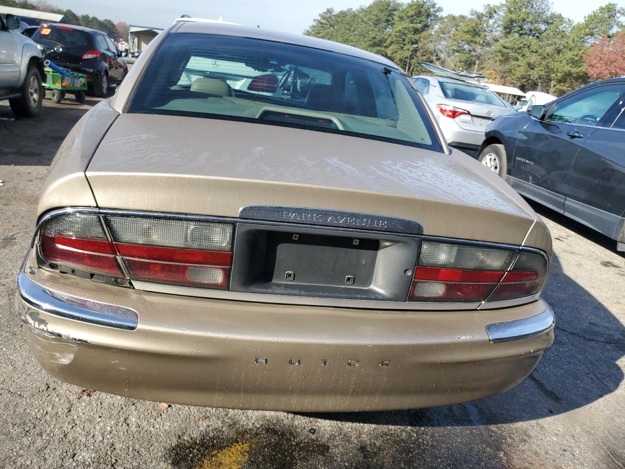 Lot #3008876581 2005 BUICK PARK AVENU