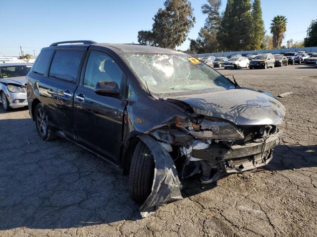 2018 TOYOTA SIENNA SE 5TDXZ3DC4JS952833