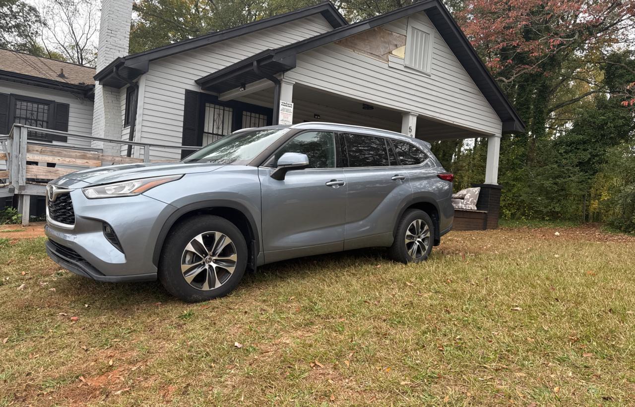 Lot #2969277724 2020 TOYOTA HIGHLANDER