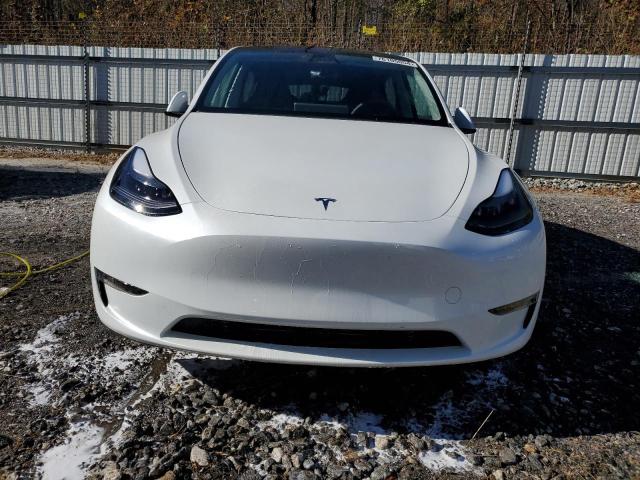 2024 TESLA MODEL Y - 7SAYGAEE7RF091388