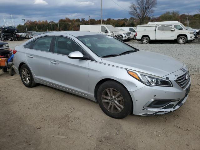 VIN 5NPE24AF4HH476051 2017 Hyundai Sonata, SE no.4