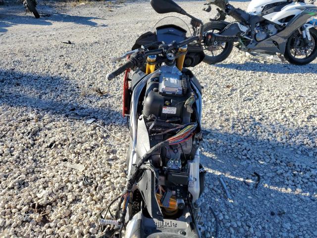2018 APRILIA TUONO V4 1 ZD4KGUA03JS000823