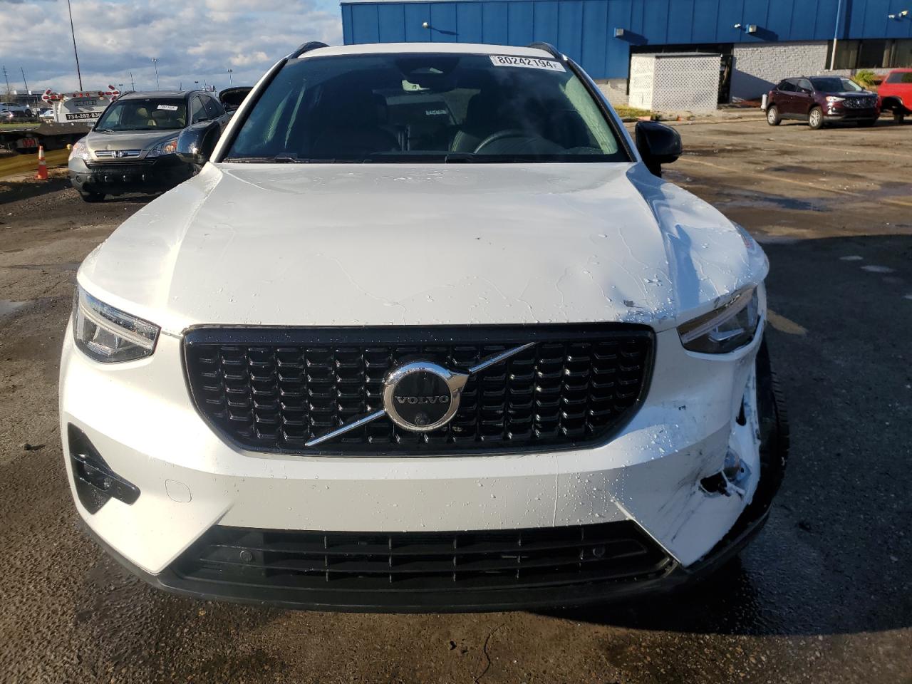 Lot #3024193836 2023 VOLVO XC40 PLUS