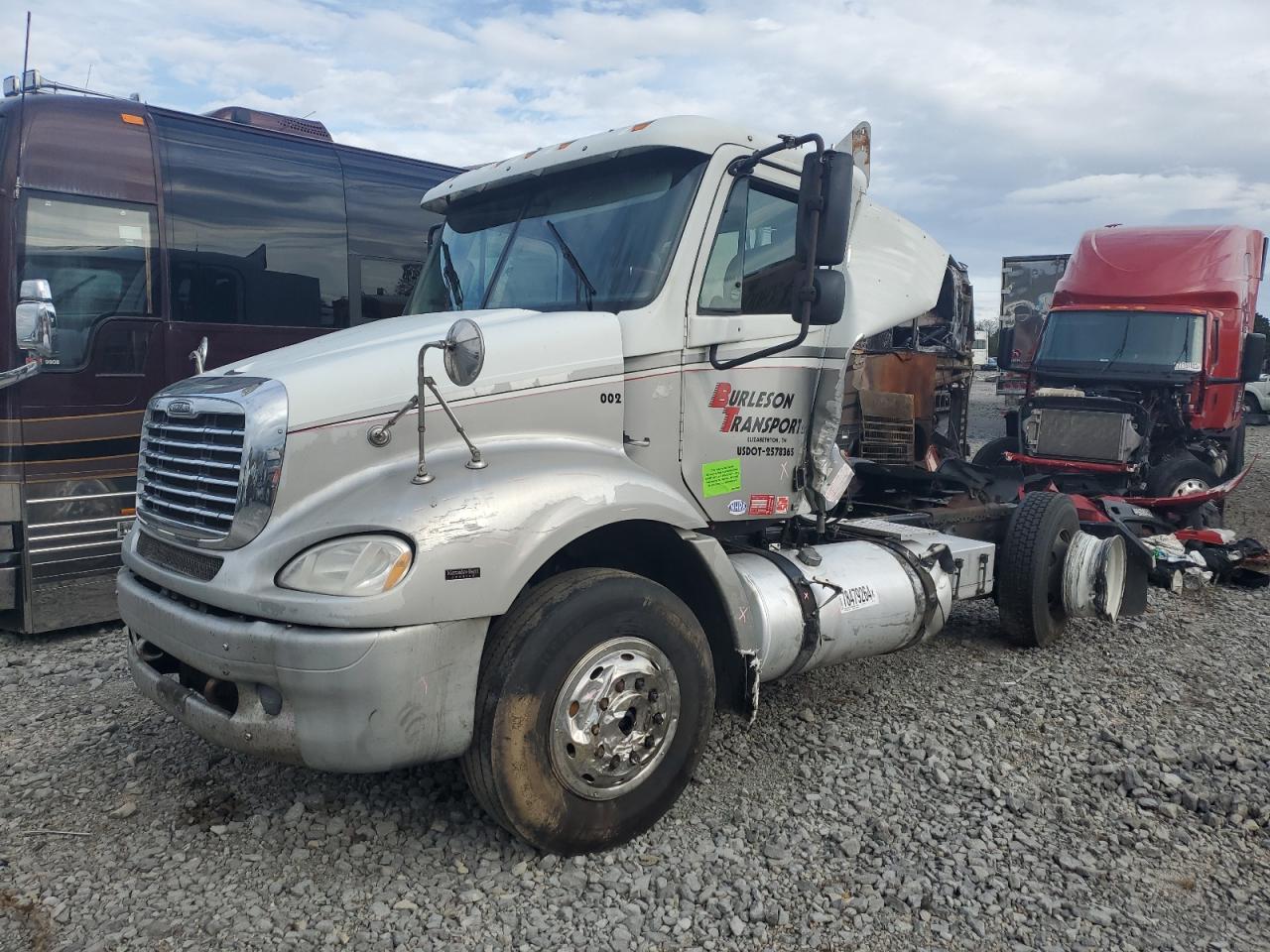 Lot #2962563774 2007 FREIGHTLINER COLUMBIA 1