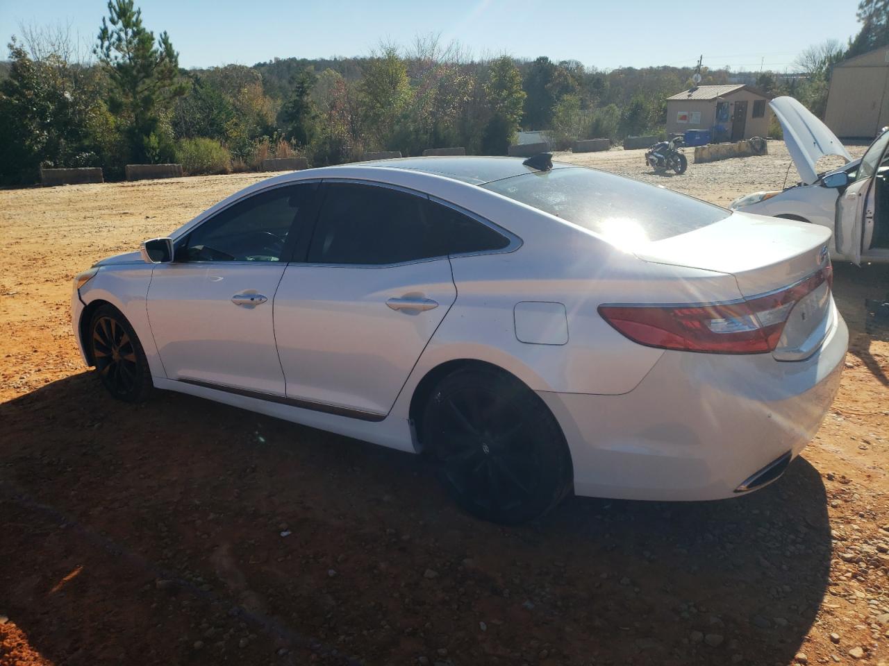 Lot #3003315118 2013 HYUNDAI AZERA GLS