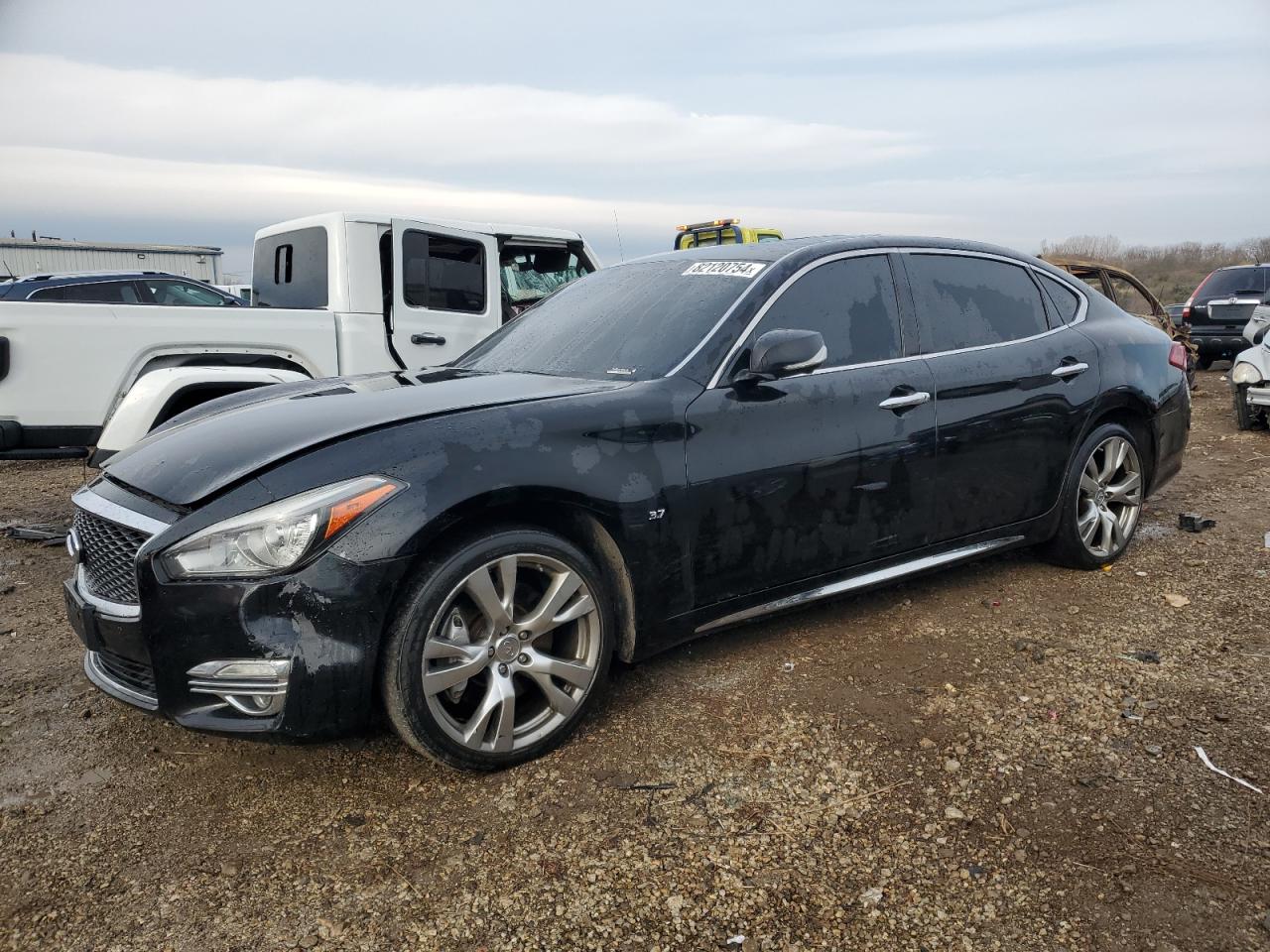 INFINITI Q70 3.7 LUXE
