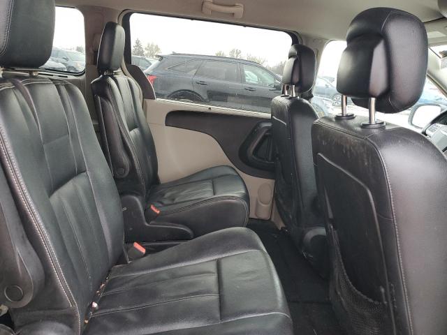 2015 CHRYSLER TOWN & COU - 2C4RC1BG6FR699986