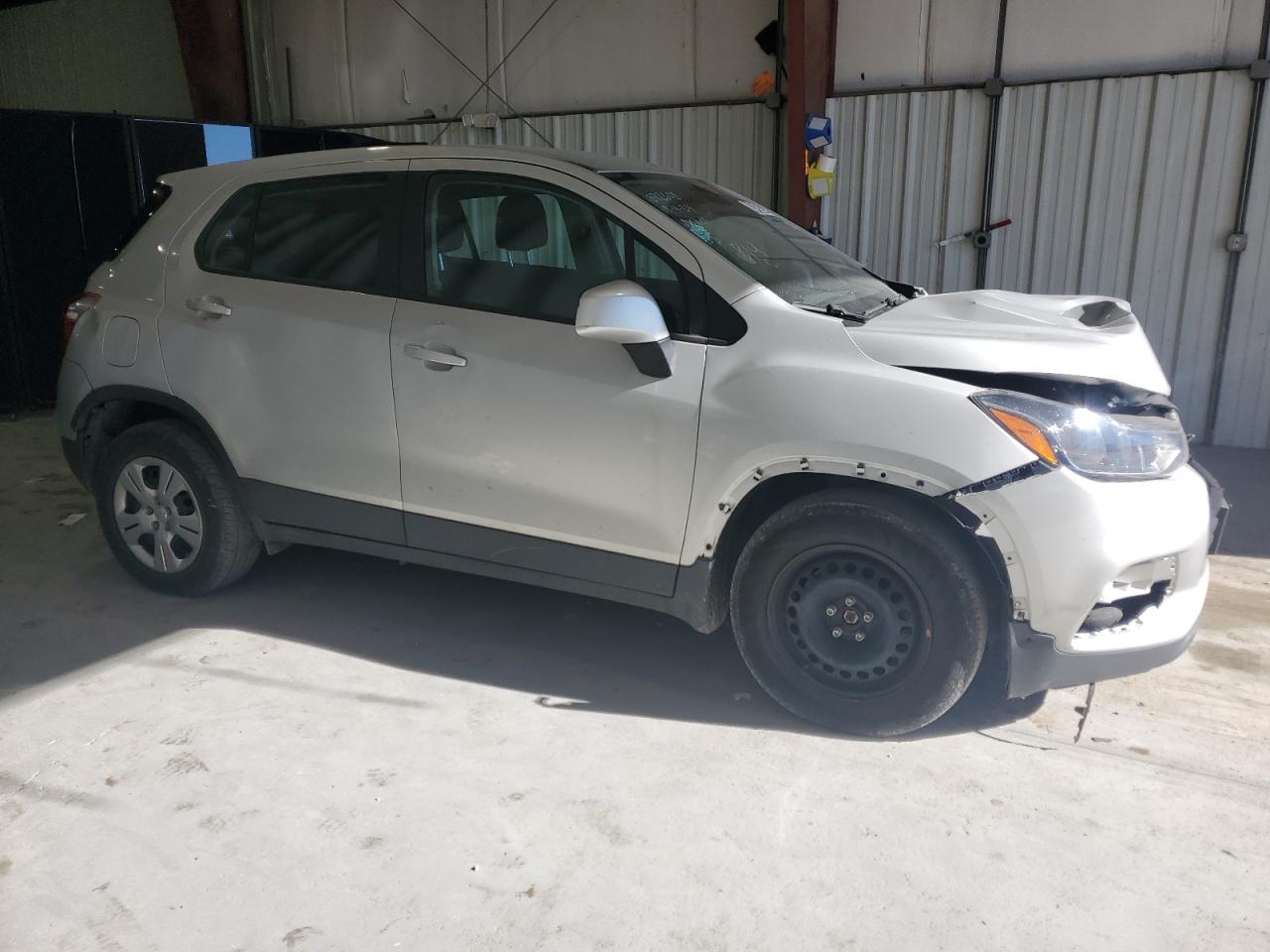 Lot #3025102259 2017 CHEVROLET TRAX LS