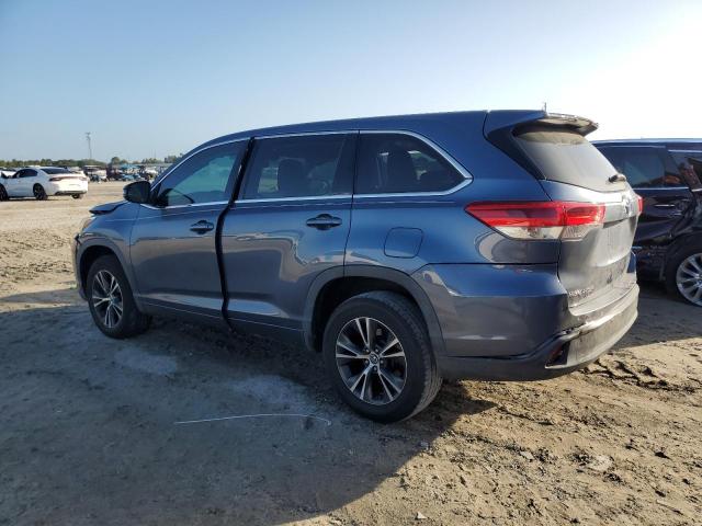 VIN 5TDZARFH4JS035550 2018 Toyota Highlander, LE no.2