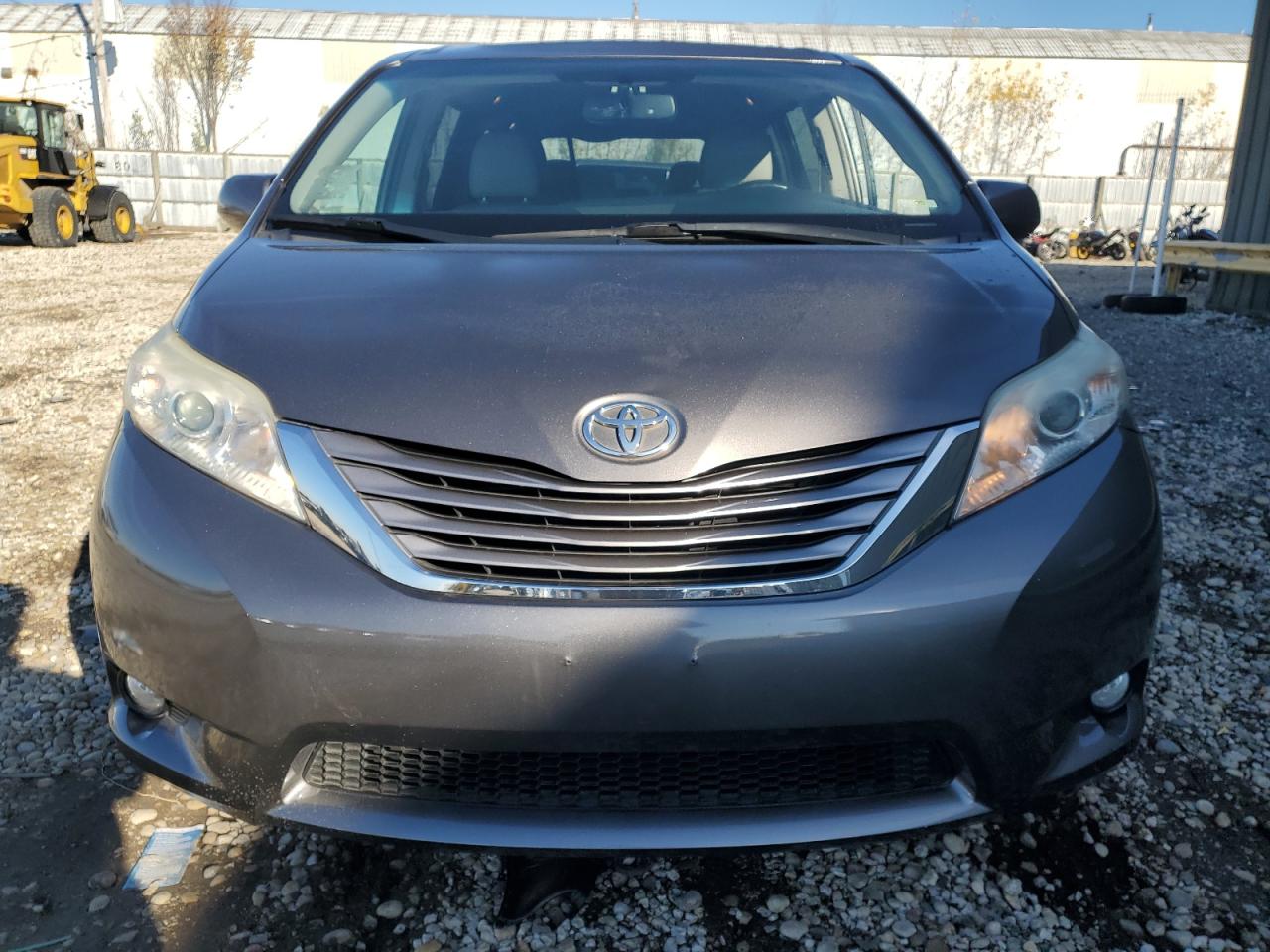 Lot #2989315049 2016 TOYOTA SIENNA XLE