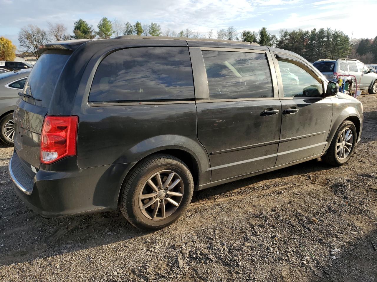 Lot #3020683948 2013 DODGE GRAND CARA