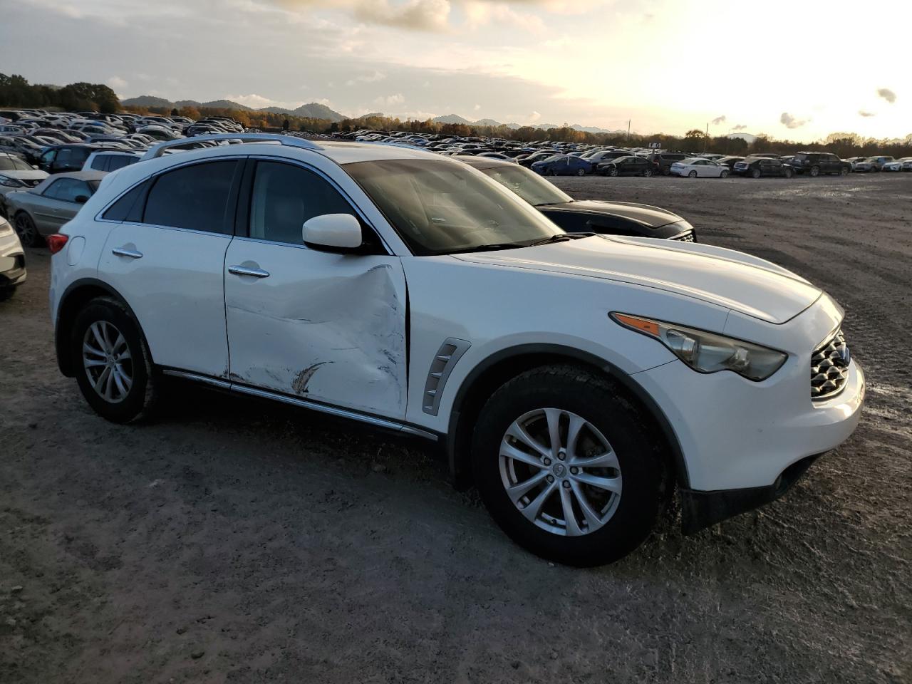 Lot #2960161118 2009 INFINITI FX35