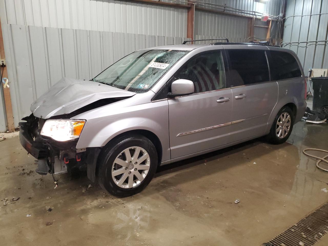 Lot #3044720231 2013 CHRYSLER TOWN & COU