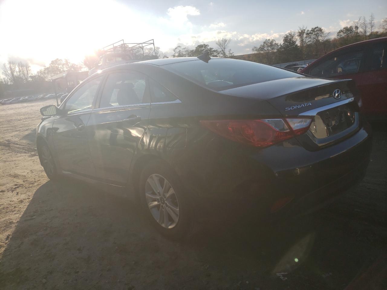 Lot #2979218040 2014 HYUNDAI SONATA GLS