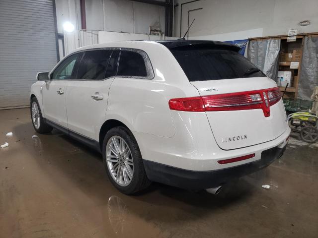 VIN 2LMHJ5AT2KBL02901 2019 LINCOLN MKT no.2