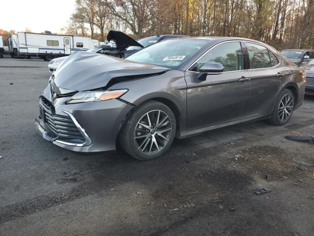 2022 TOYOTA CAMRY XLE - 4T1F11BKXNU063629