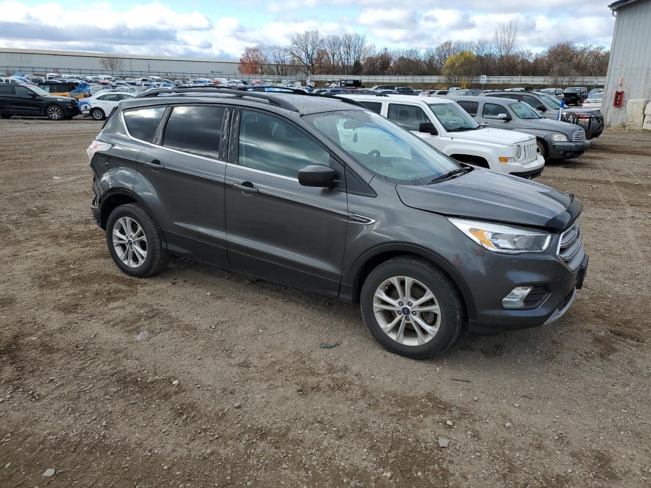 Lot #3033354816 2017 FORD ESCAPE SE