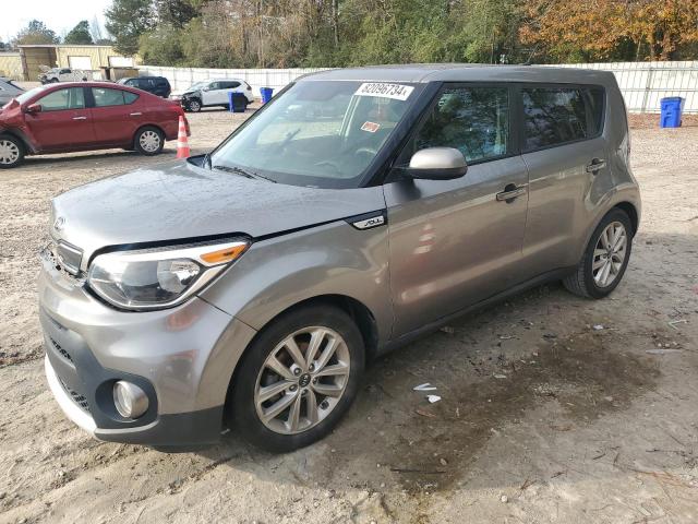 VIN KNDJP3A50J7535379 2018 KIA SOUL no.1