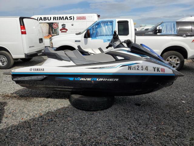 MAHINDRA AND MAHINDRA VX CRUISER 2019 white   YAMA0008C919 photo #1