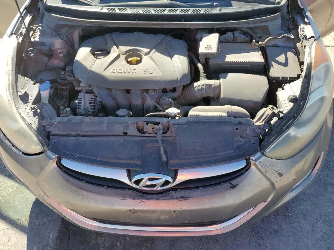 Hyundai Elantra gl 2013