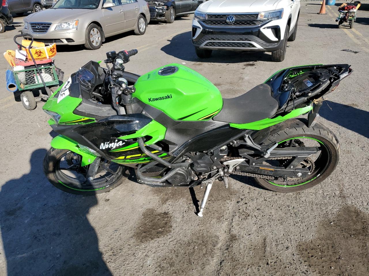 Lot #3048483900 2018 KAWASAKI EX400