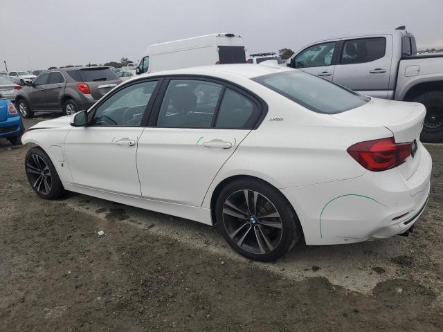 VIN WBA8E1C58JA758971 2018 BMW 3 SERIES no.2